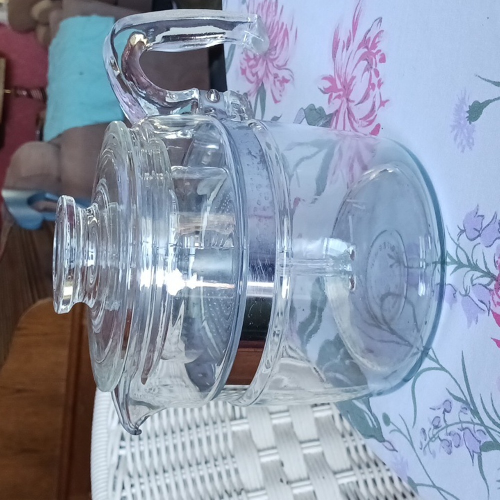Vintage~ Pyrex 6 cup glass coffee pot